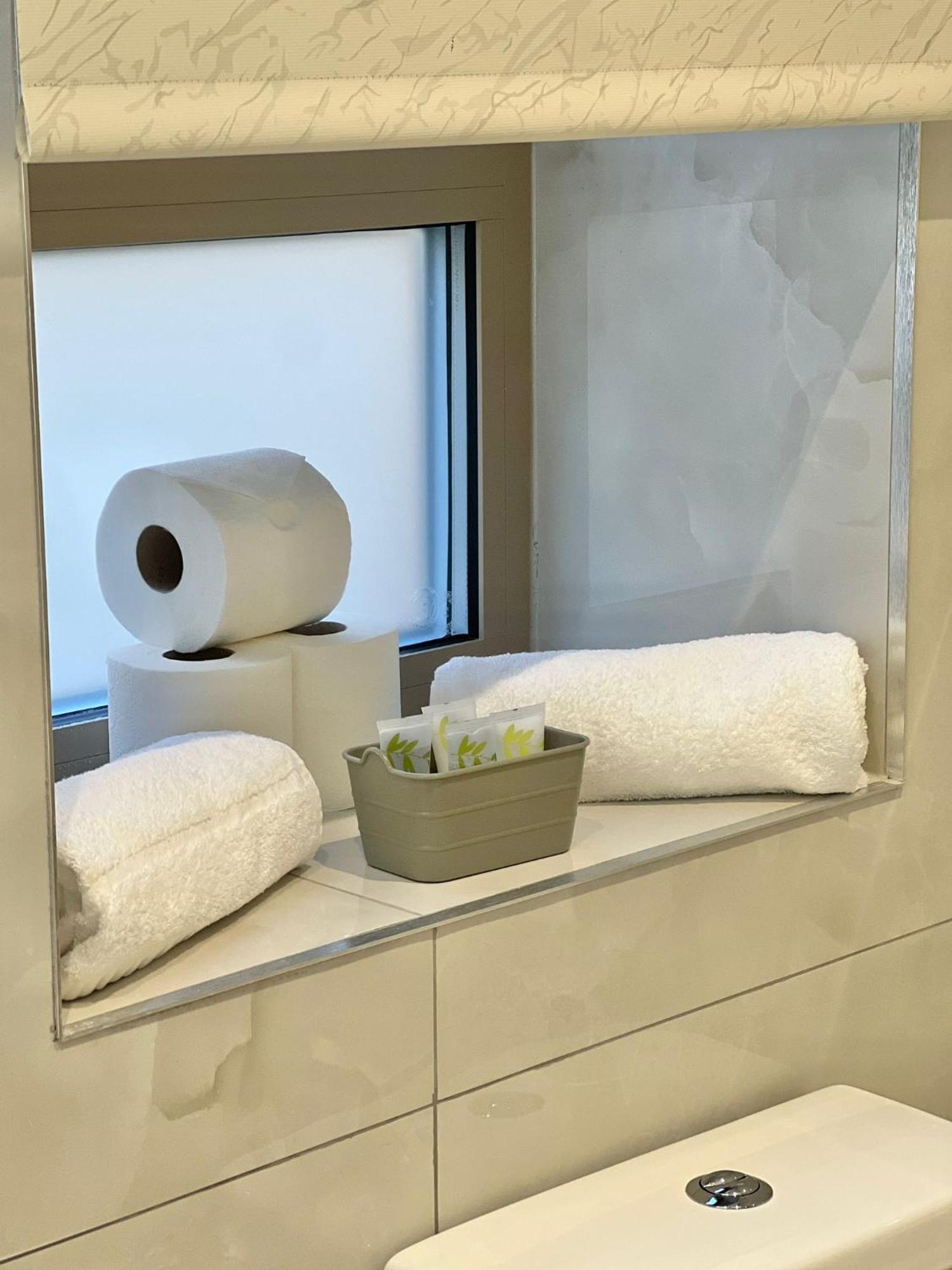 Kensington House By Solitaire Suites Slough Luaran gambar