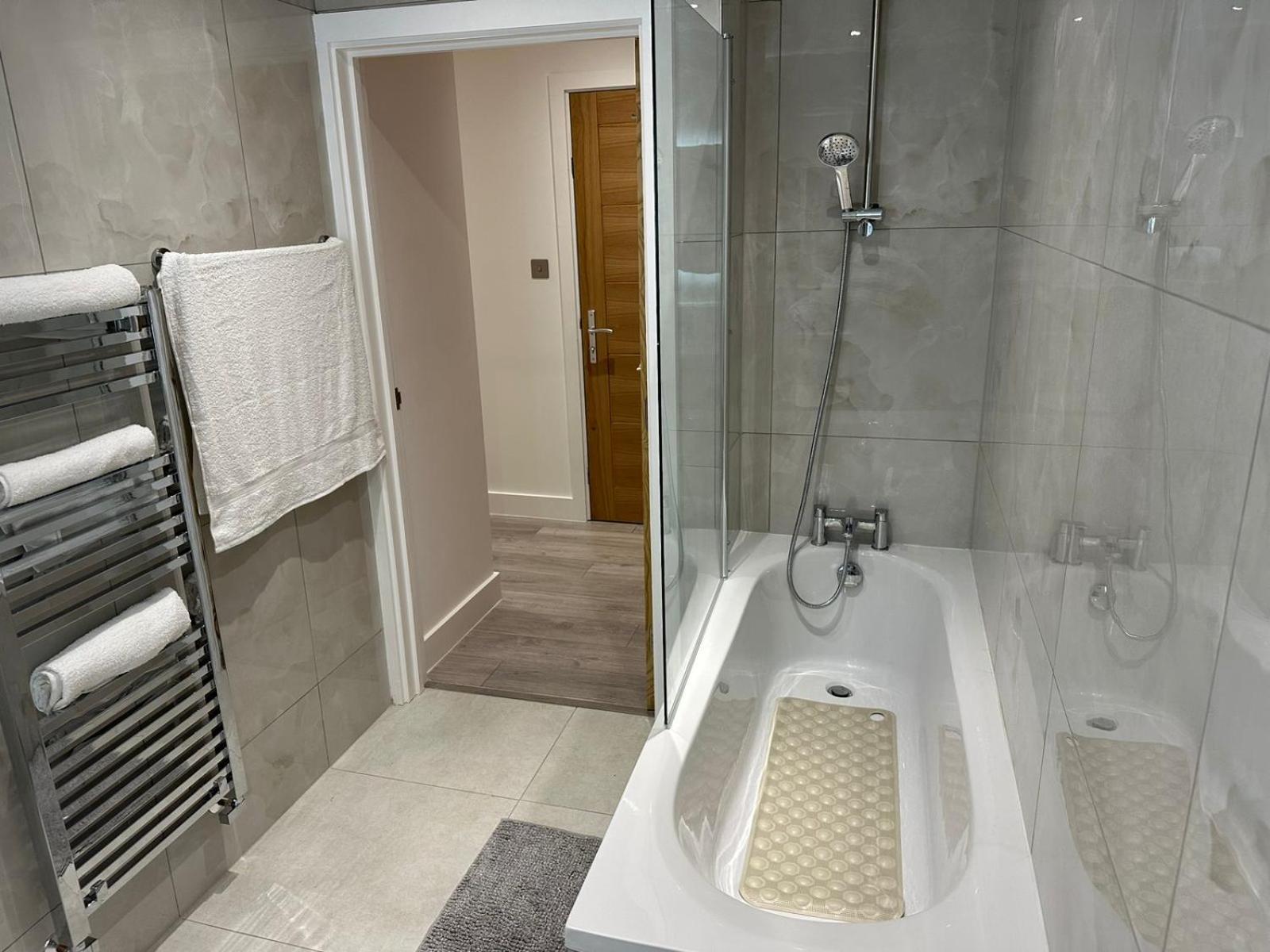Kensington House By Solitaire Suites Slough Luaran gambar